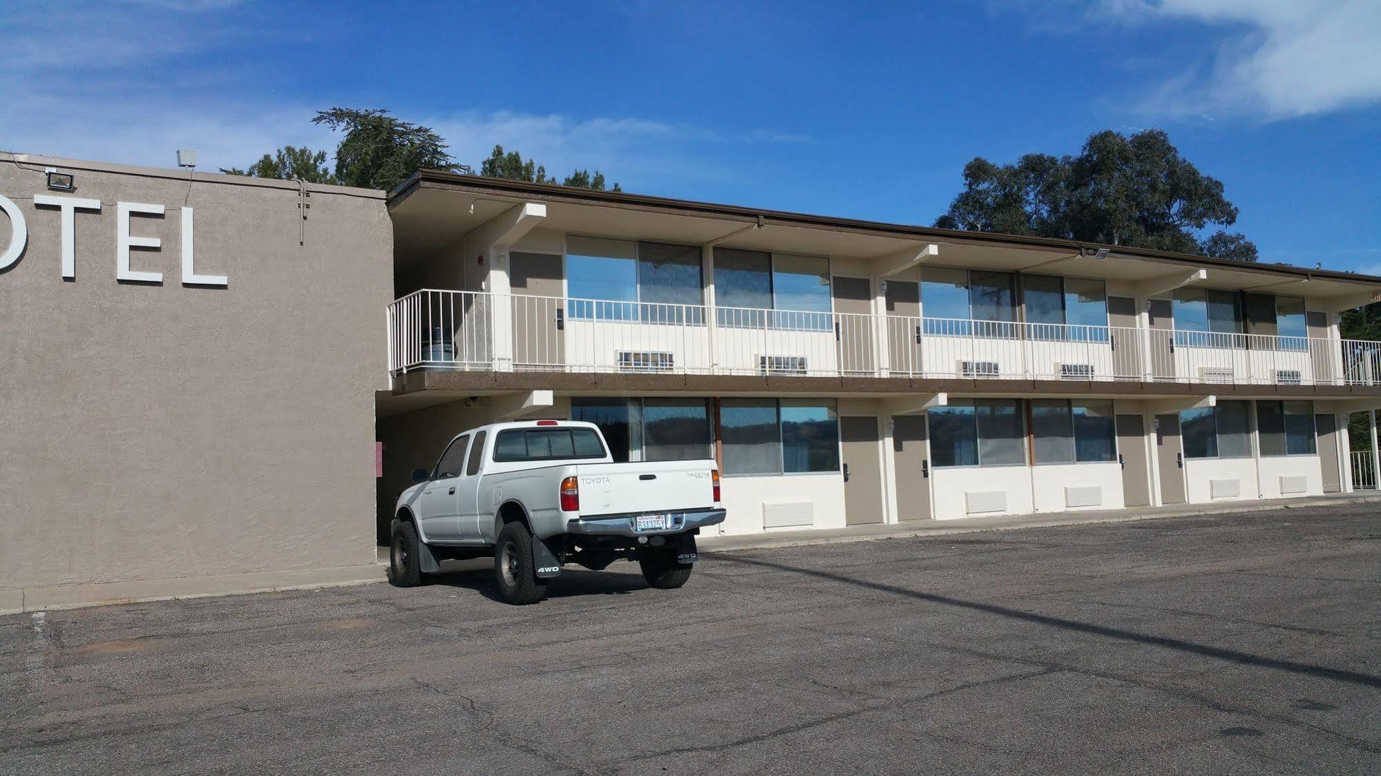 Mariposa Hotel Nogales Exteriör bild