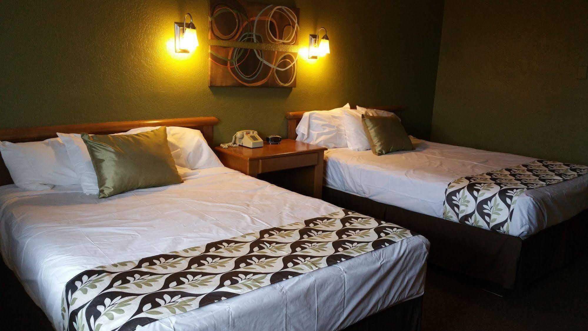 Mariposa Hotel Nogales Exteriör bild